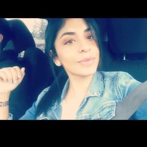 Meet your Posher, Alma